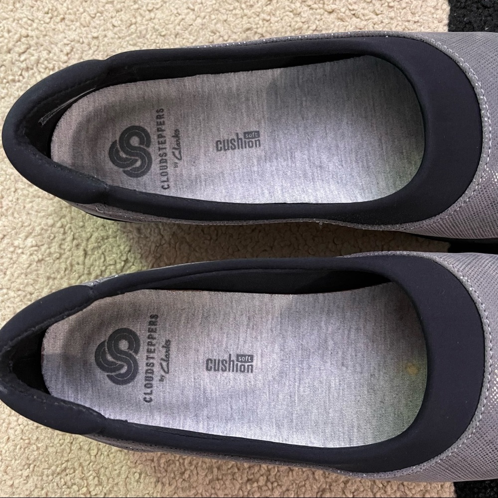 Cloudsteppers By Clarks- Soft Cushion, Size 6, Gr… - image 3